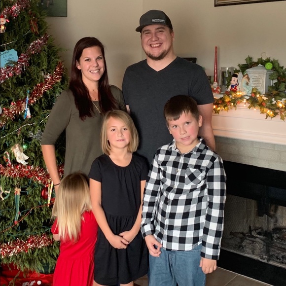 Meet your Posher, Kelsey - Picture 3 of 5